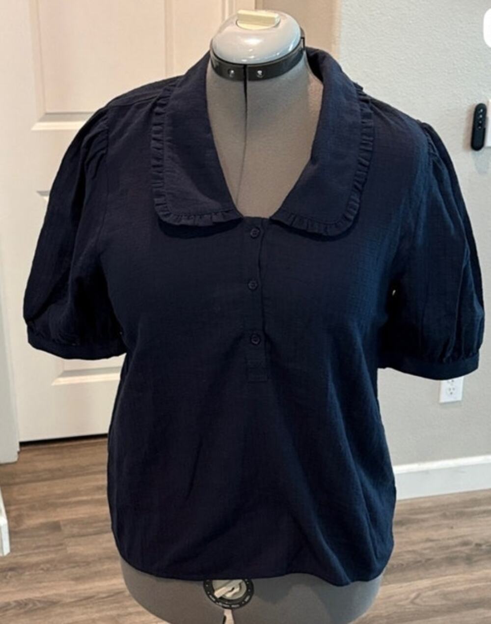 Pleione Navy Blue Peter Pan Collar Short Sleeve Blouse Size Small NWT